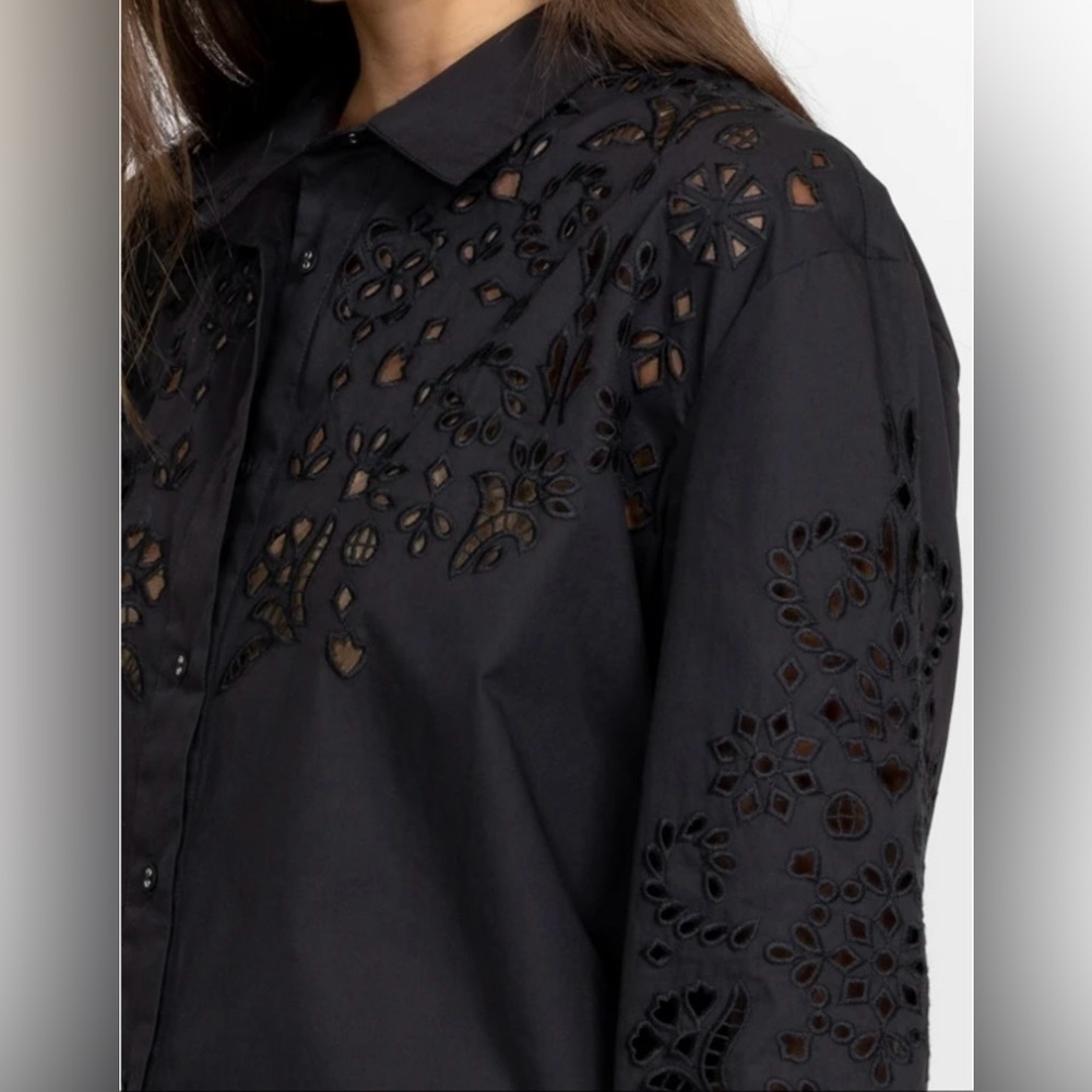 Johnny Was Jade Maricruz Button Down Shirt Black Eyelet Size Medium - Picture 2 of 10